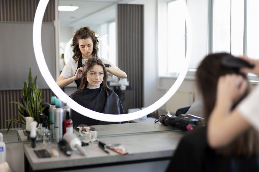 Salon Suites of HEB is the top rated salon suites in Hurst. Offering beauty professionals the best Hurst salon studio to run their individual beauty business. Hair stylists, estheticians, massage therapists, and more can find the perfect home for their business at our Hurst salon suites. Salon suites in Hurst, Hurst salon suites for rent, salon studios for rent in Hurst, Hurst salon for rent. beauty brand marketing, social media, client retention, salon branding