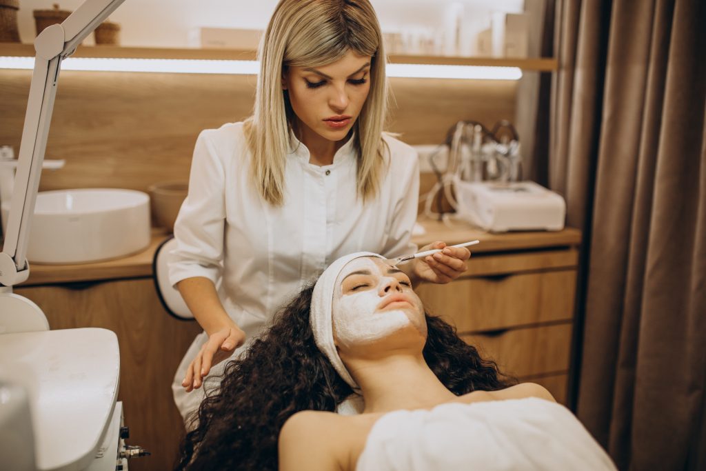 Salon Suites of HEB is the top rated salon suites in Hurst. Offering beauty professionals the best Hurst salon studio to run their individual beauty business. Hair stylists, estheticians, massage therapists, and more can find the perfect home for their business at our Hurst salon suites. Salon suites in Hurst, Hurst salon suites for rent, salon studios for rent in Hurst, Hurst salon for rent. esthetician business startup, Hurst esthetician entrepreneurship, skincare business launch, beauty independence